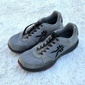 Kuru Quantum Mens Gray Suede Sneakers Sz 11